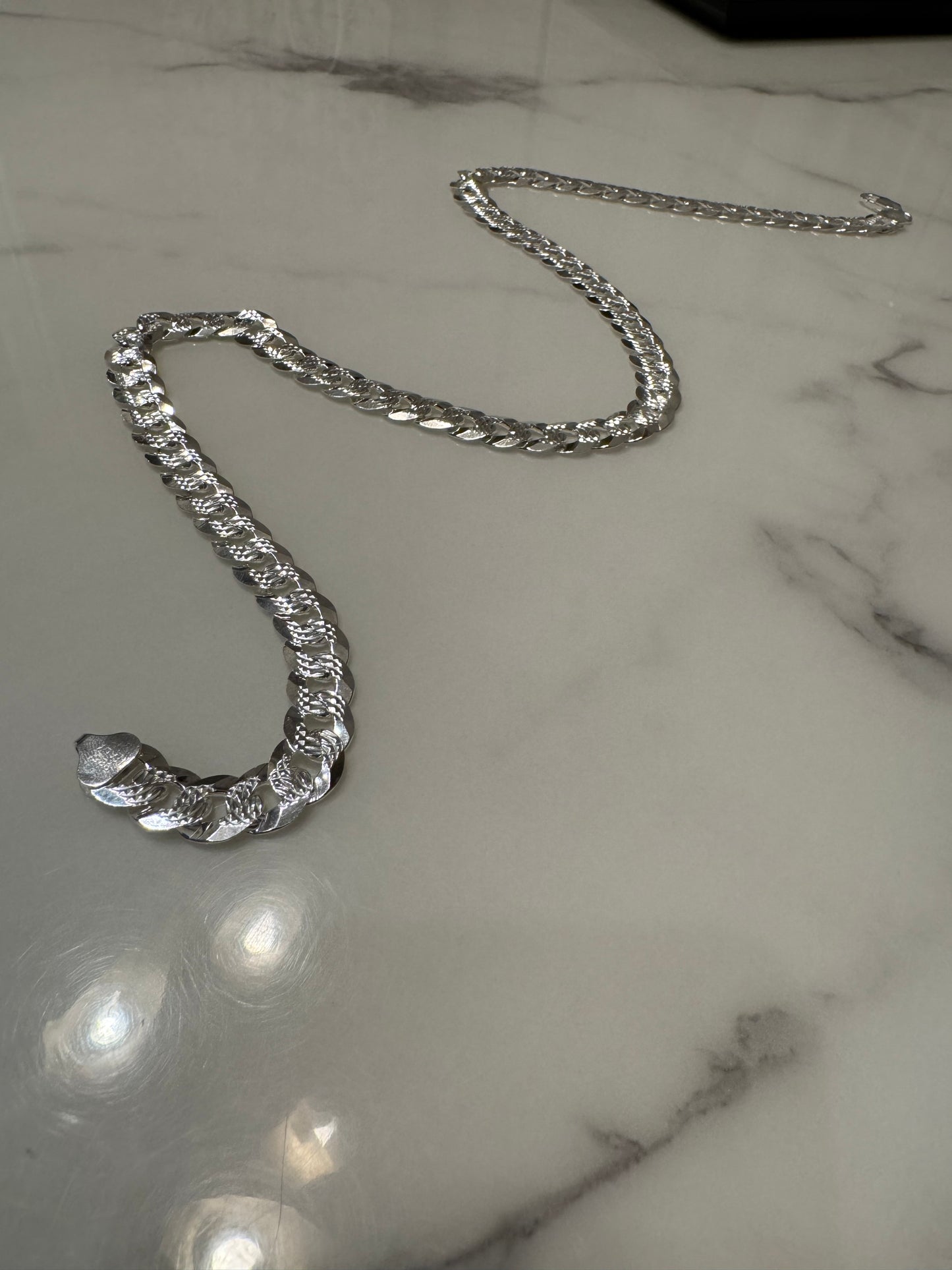 Silver Dimond Cut Chain (24')
