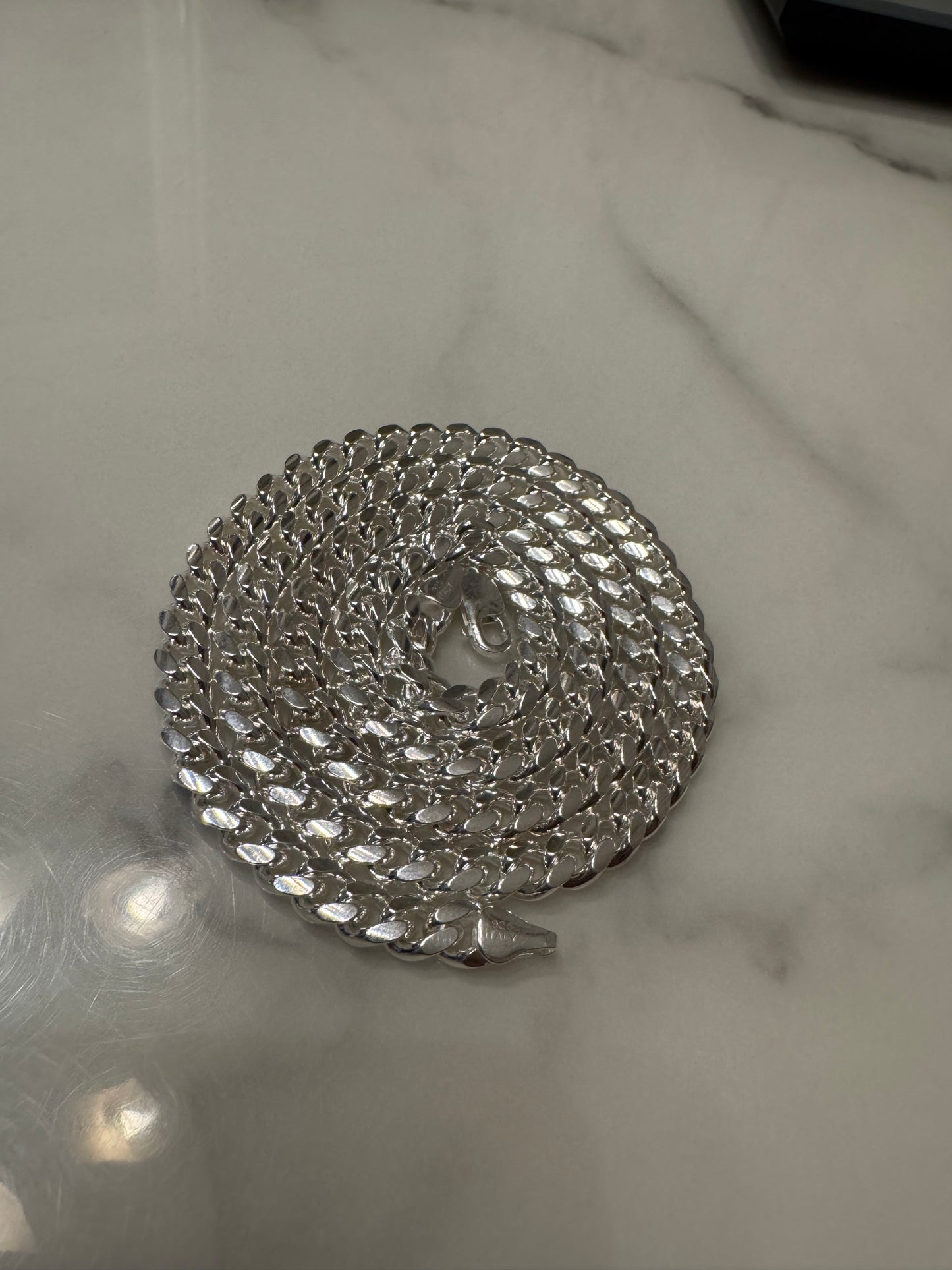 Silver Round Miami Chain (24')