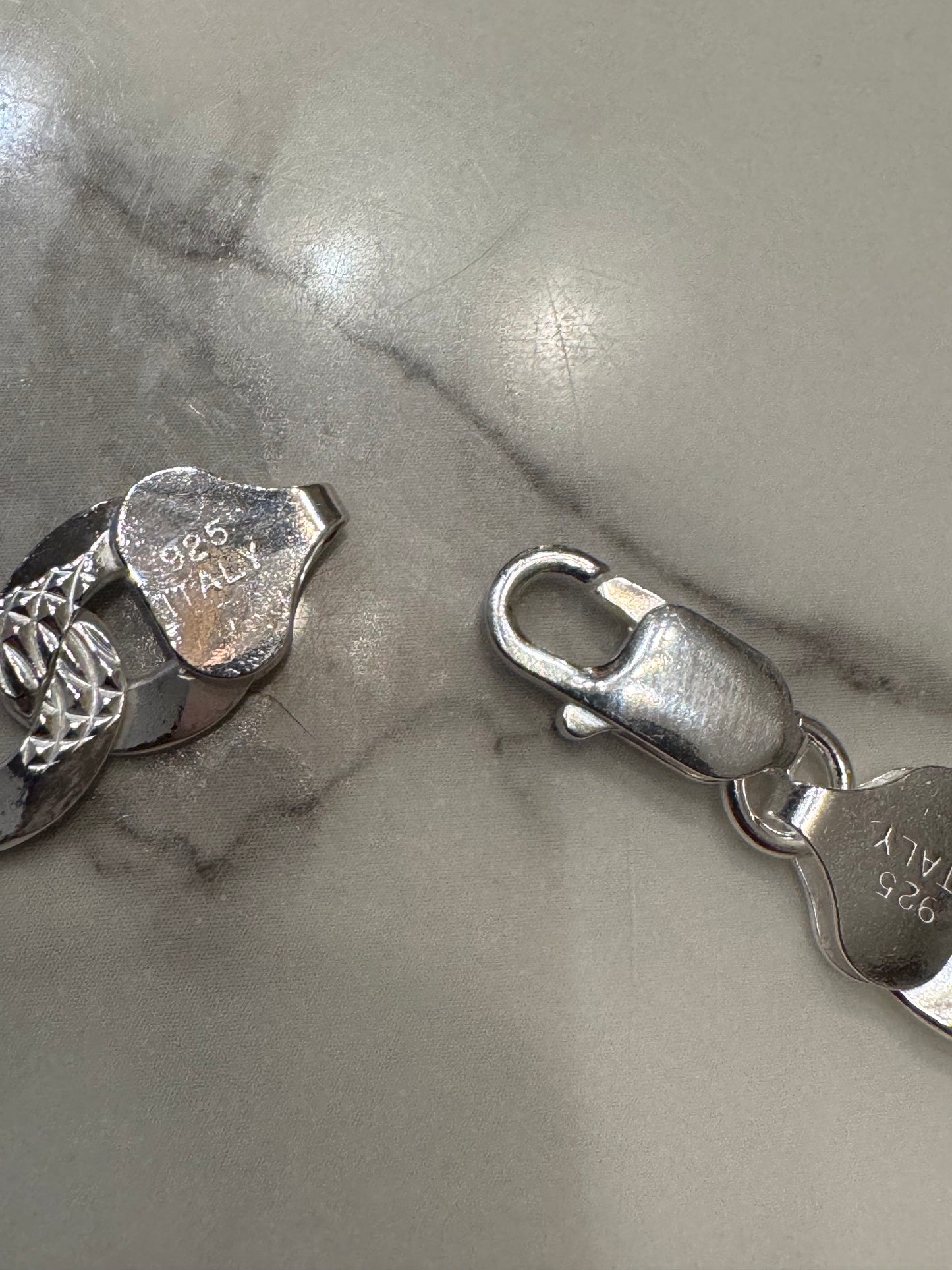 Silver Dimond Cut Chain (24')