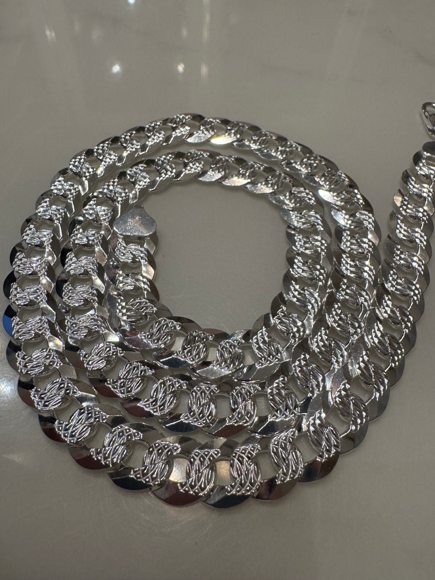 Silver Dimond Cut Chain (24')